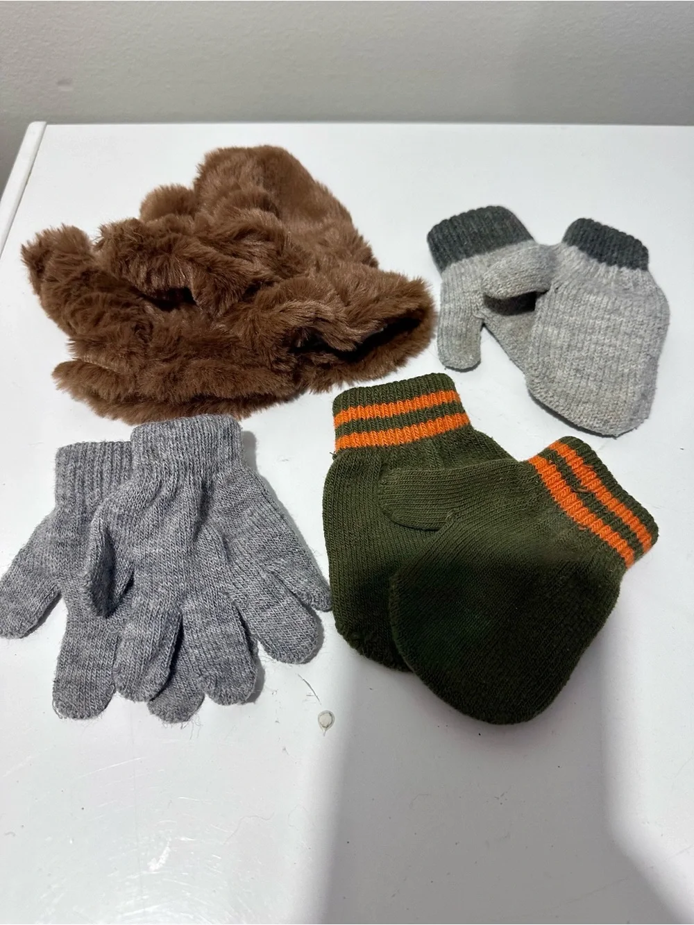 Kids Assorted Mittens Set of 4